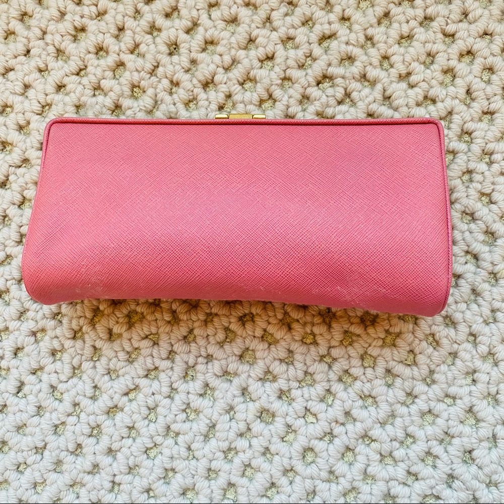 NWOT Prada Clutch Pink Rare w/gold hardware - Picture 7 of 9